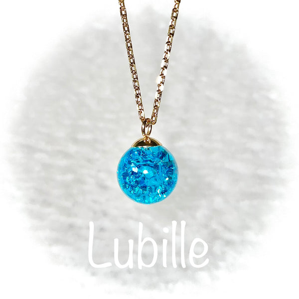 Collier 𝕃 or "bleu azur"